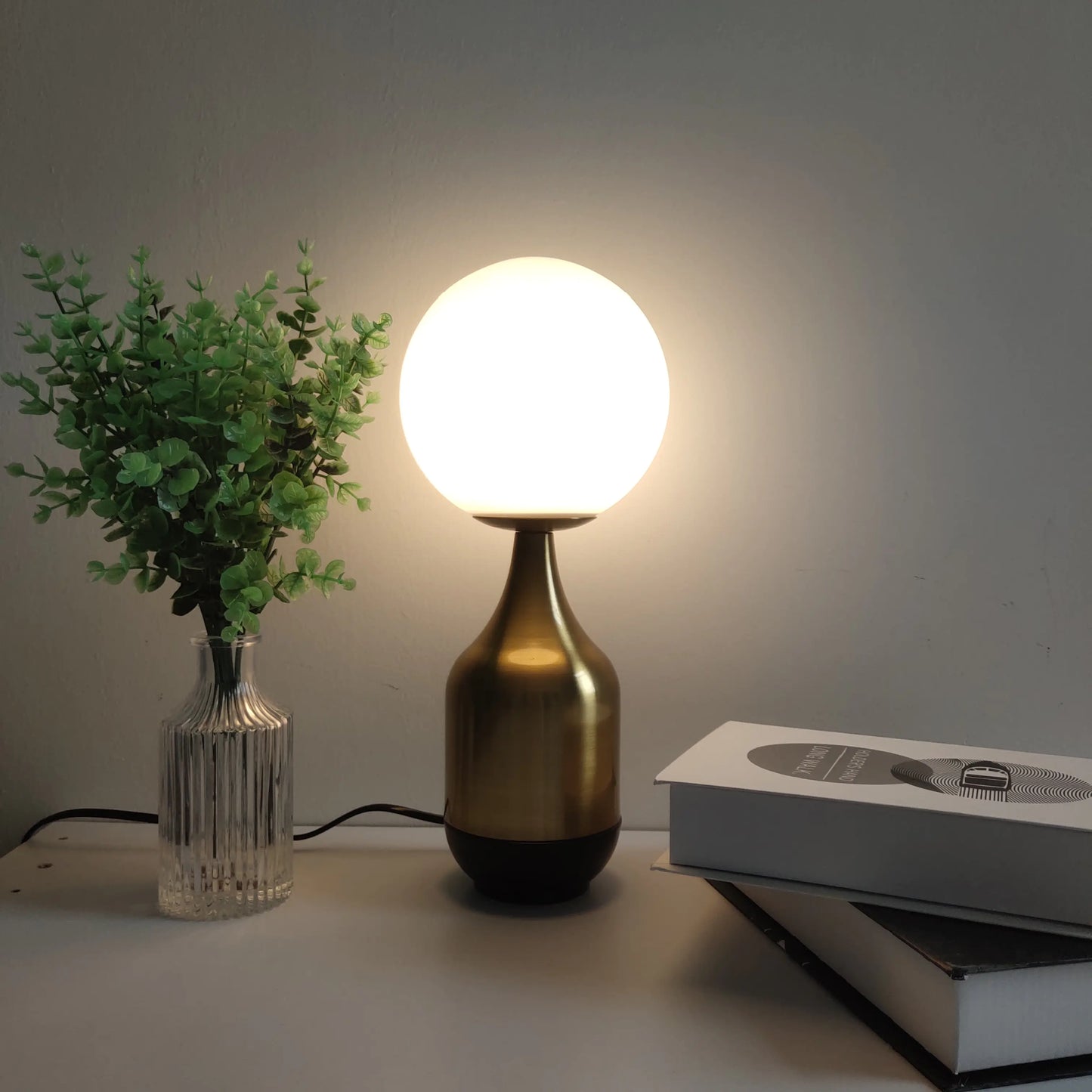 Modern Home Nordic Glass Ball Brass Table Lamps